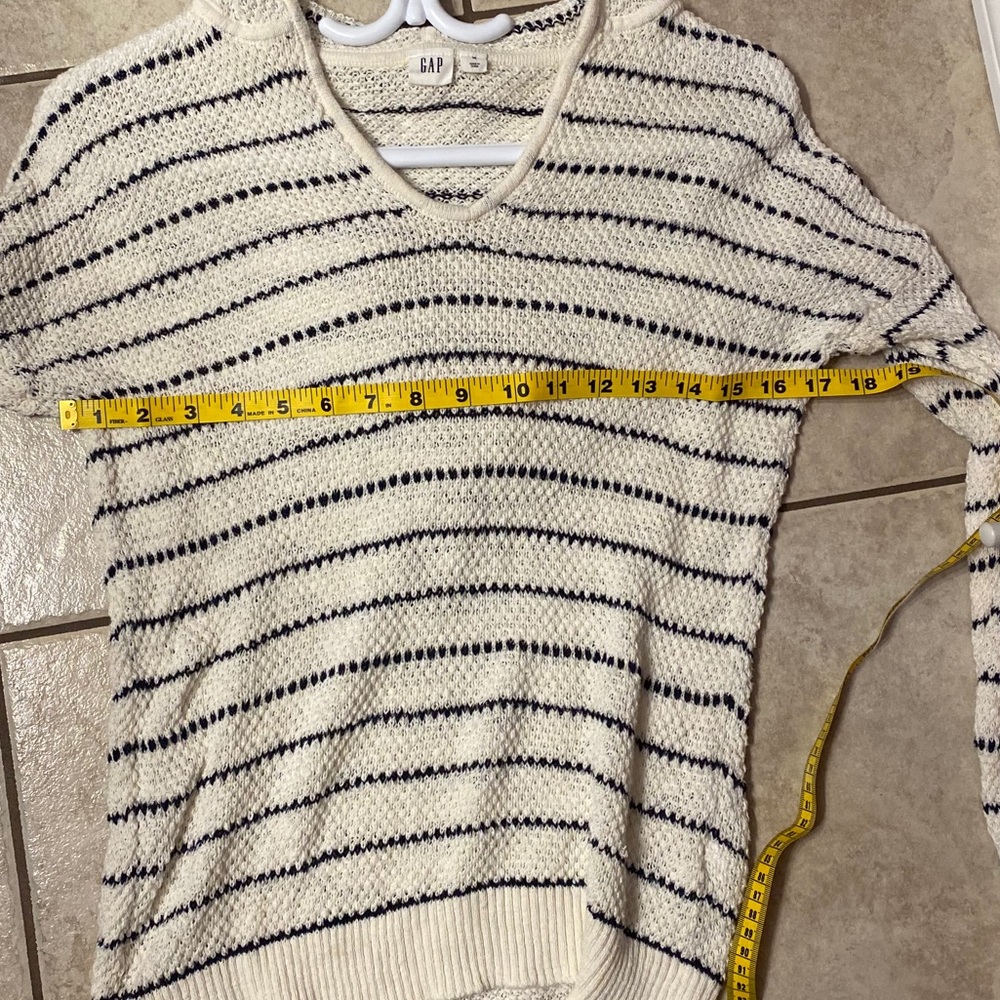GAP Knit Hoodie - Picture 16 of 16